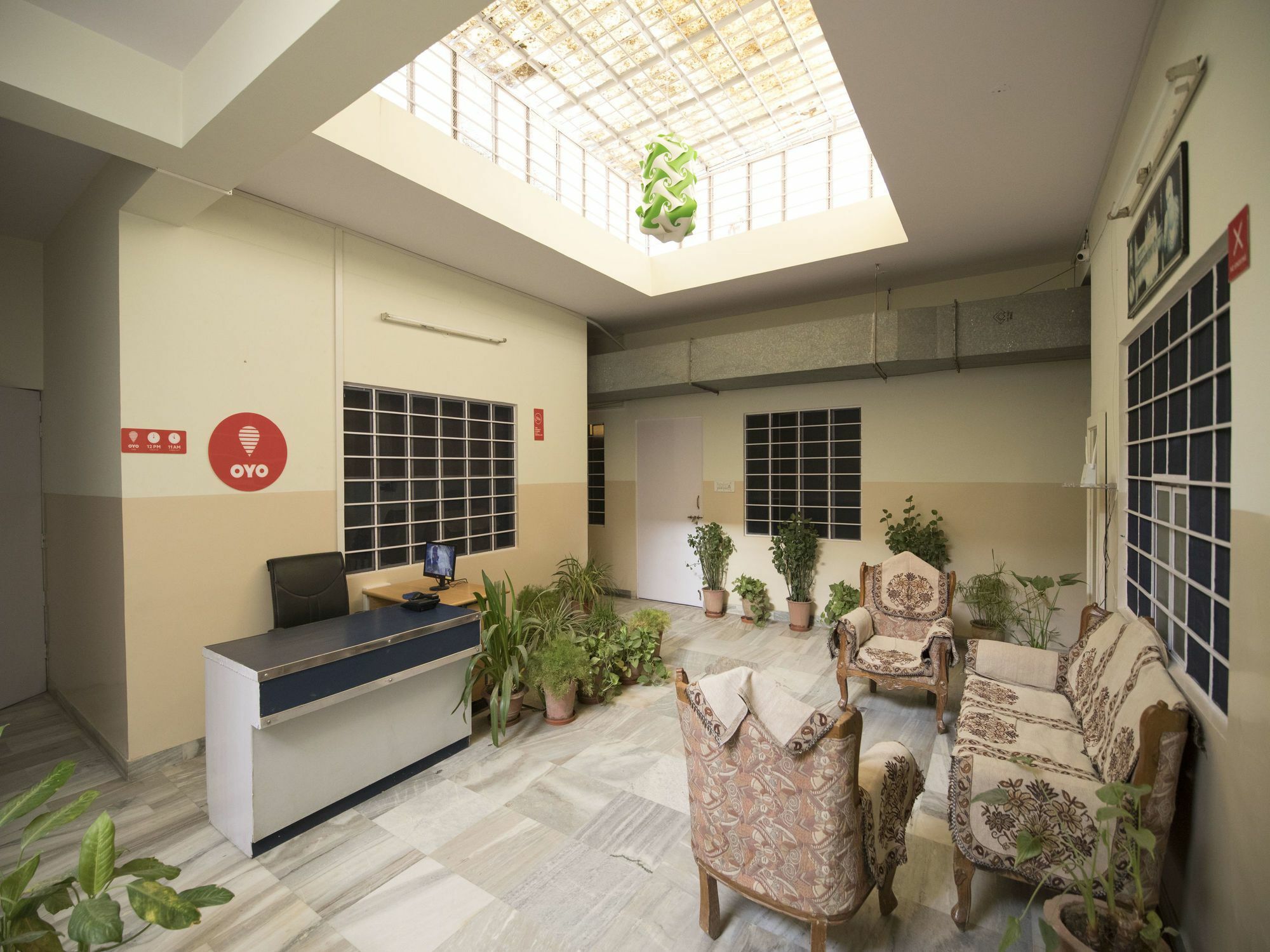 Oyo 13790 Hotel Satya Regency Τζαϊπούρ Εξωτερικό φωτογραφία